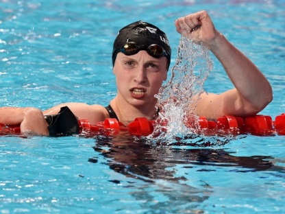 LEDECKY Katie USA Women's 1500m Freestyle Gold MEdal 