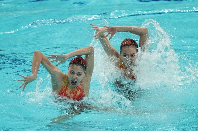 Yanjun Lin e Huiyan Xu