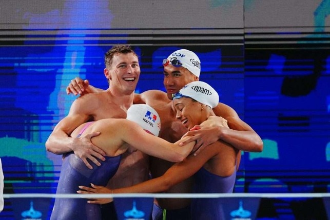staffetta 4x100 mista mixed - francia