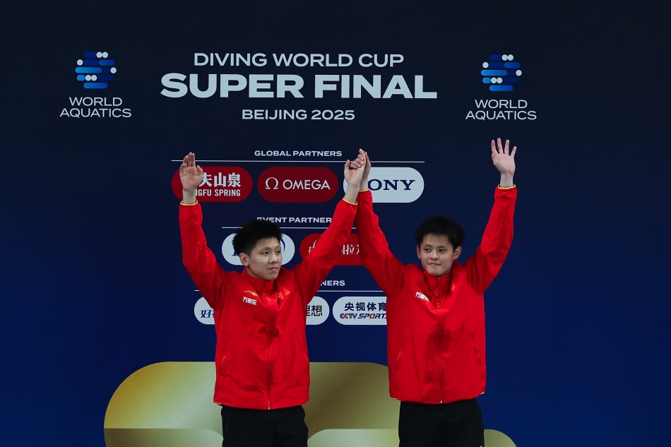 Zilong Cheng e Zhifeng Zhu