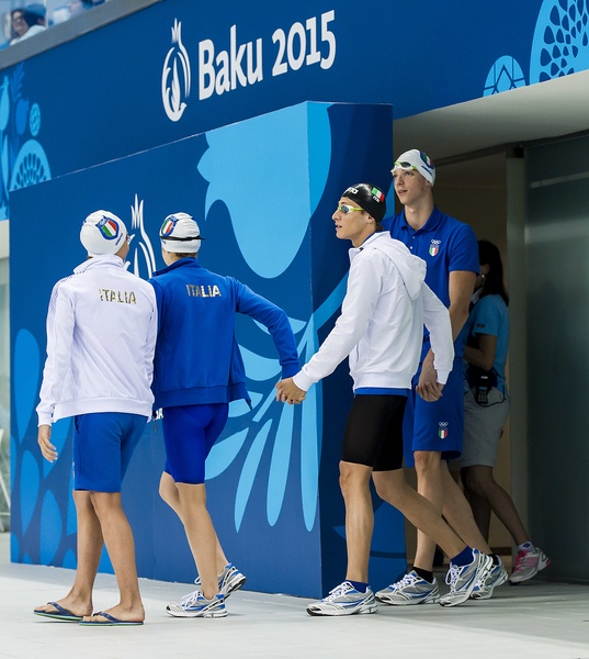 La 4x100 medley mista italiana fa il suo ingresso in vasca:  si fermerà ai piedi del podio