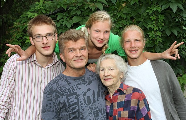 RUTA MEILUTYTE E FAMIGLIA