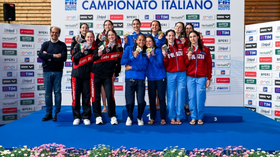 staffetta 4x100 sl femminile