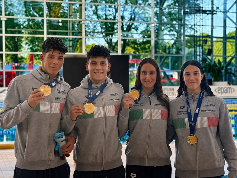 staffetta 4x100 mista mixed - italia