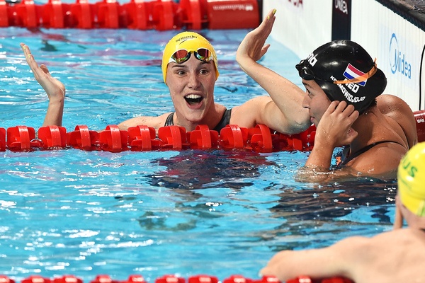 CAMPBELL Bronte AUS Gold Medal, KROMOWIDJOJO Ranomi NED Silver Women's 50m Freestyle 