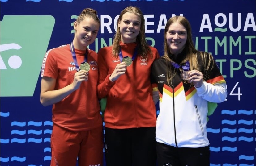 podio 50 farfalla femminile