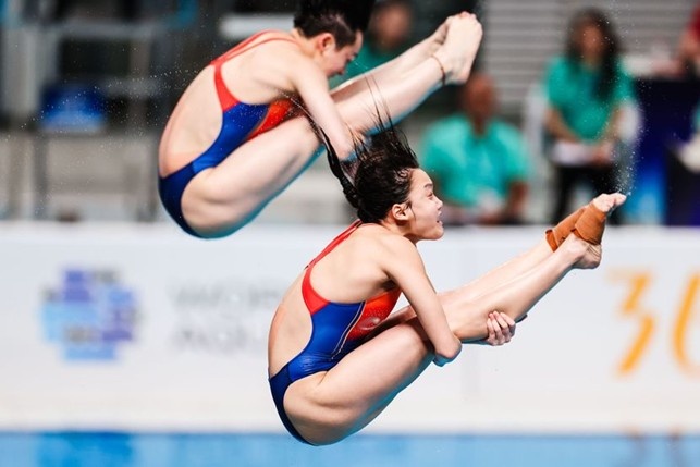 Jia Chen e Yiwen Chen