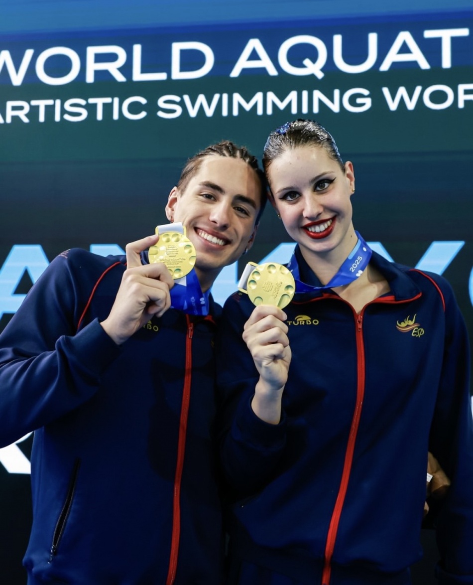 dennis gonzalez boneu e iris tio casas