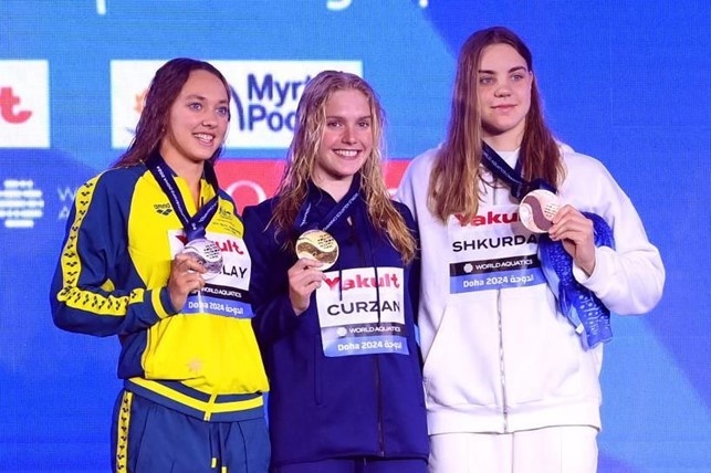 podio 200 dorso femminile